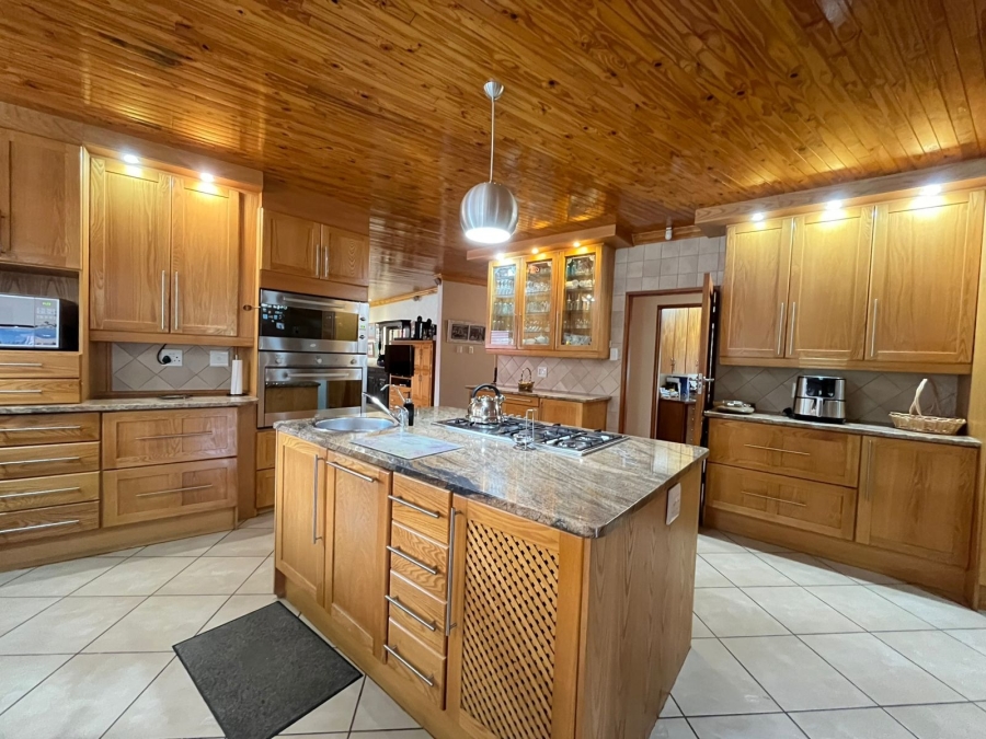 3 Bedroom Property for Sale in Protea Park North West